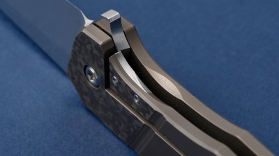 V3_detail_3.jpg